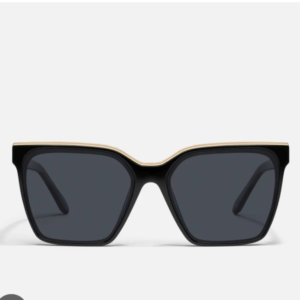 NEW! Quay Level Up Black and Gold polarized Oversized Square Women's Sunglasses